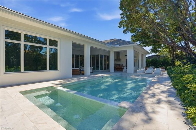 4851 Crayton RD, Naples, FL 34103