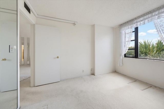 255 DOLPHIN POINT 307, Clearwater Beach, FL 33767