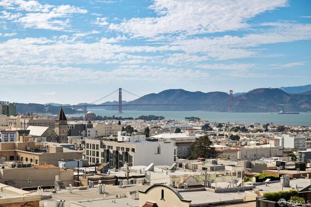 1449 Hyde Street 2, San Francisco, CA 94109