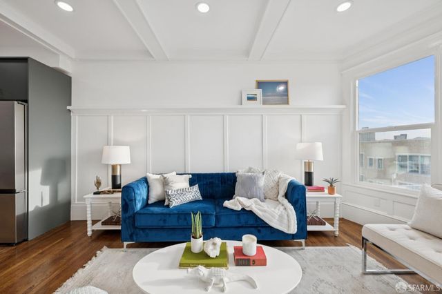 1449 Hyde Street 2, San Francisco, CA 94109