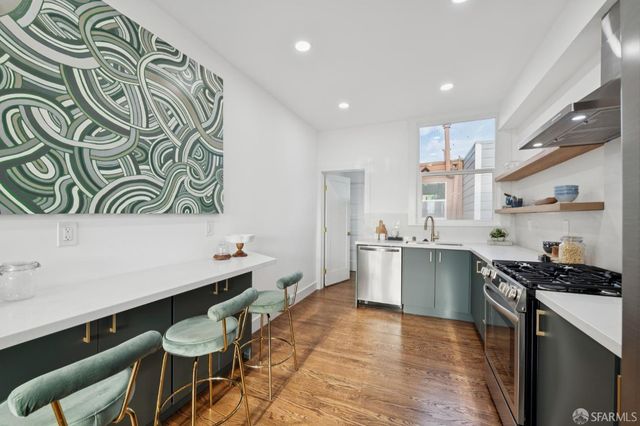 1449 Hyde Street 2, San Francisco, CA 94109