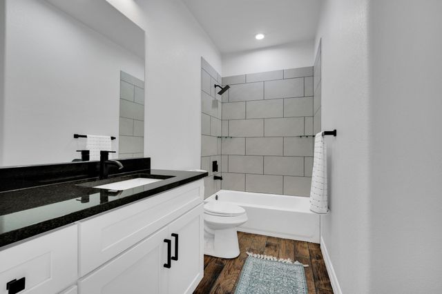 421 Silo Court, Waxahachie, TX 75167