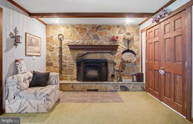 1 MAGDA LN, Hillsborough, NJ 08844