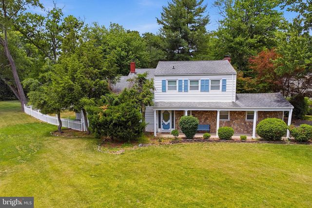 1 MAGDA LN, Hillsborough, NJ 08844