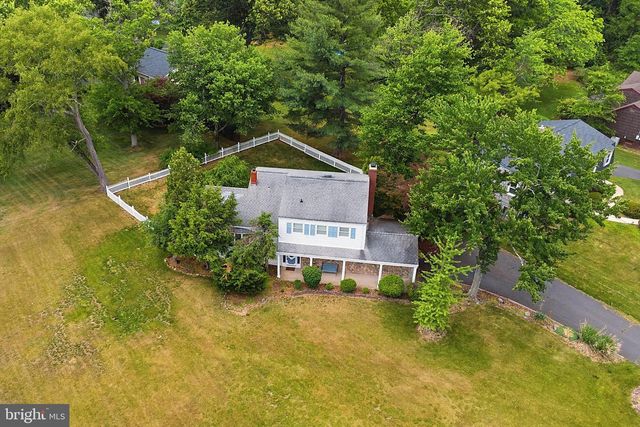 1 MAGDA LN, Hillsborough, NJ 08844