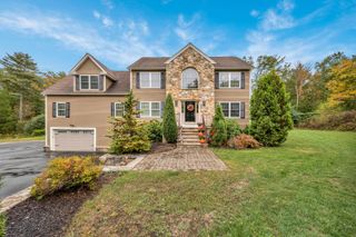 7 Coopers Grove Road, Kingston, NH 03848