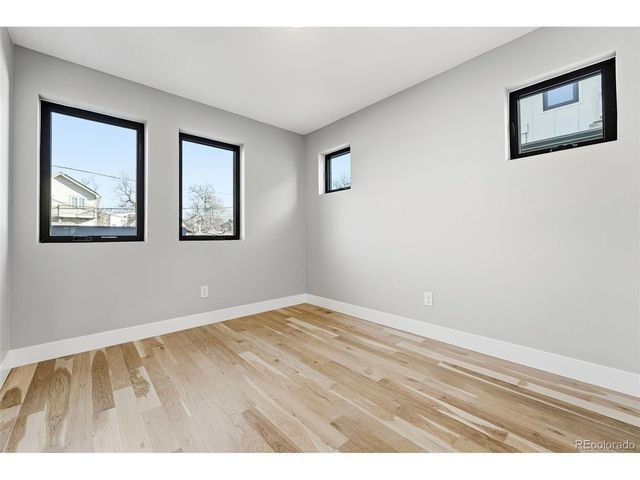 2186 S Sherman St, Denver, CO 80210