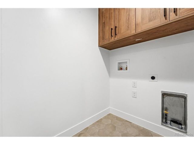 2186 S Sherman St, Denver, CO 80210