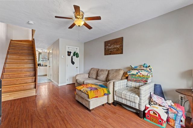 18-24 River St 12, Hudson, MA 01749