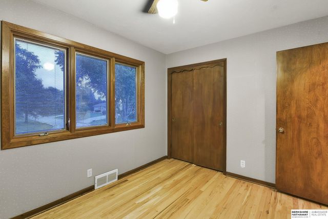 1636 S 99th Street, Omaha, NE 68124