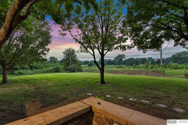 1636 S 99th Street, Omaha, NE 68124