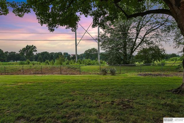 1636 S 99th Street, Omaha, NE 68124