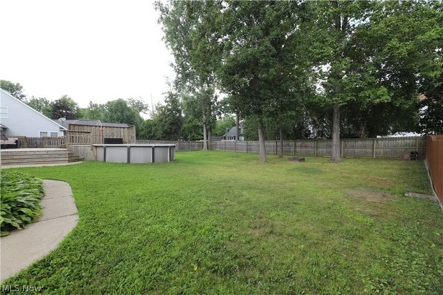 1100 Dover Drive, Medina, OH 44256