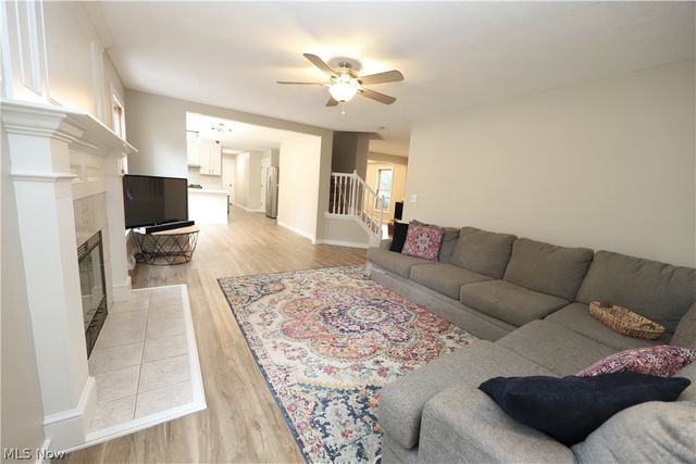 1100 Dover Drive, Medina, OH 44256