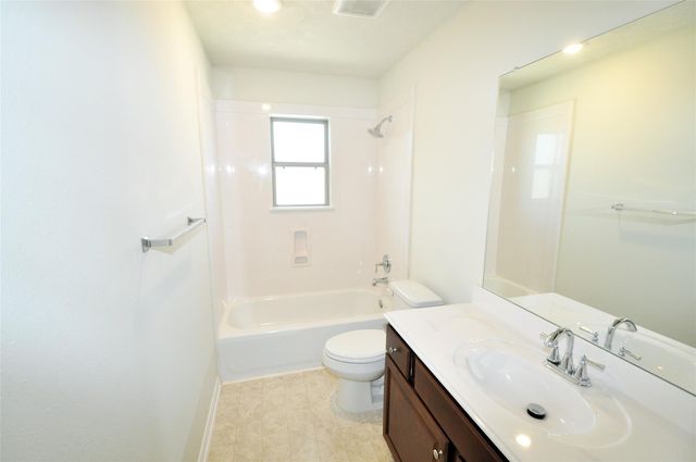 3704 Pedregal Road, League City, TX 77539