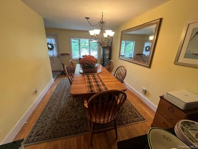 27 Rose Street, Islip, NY 11751