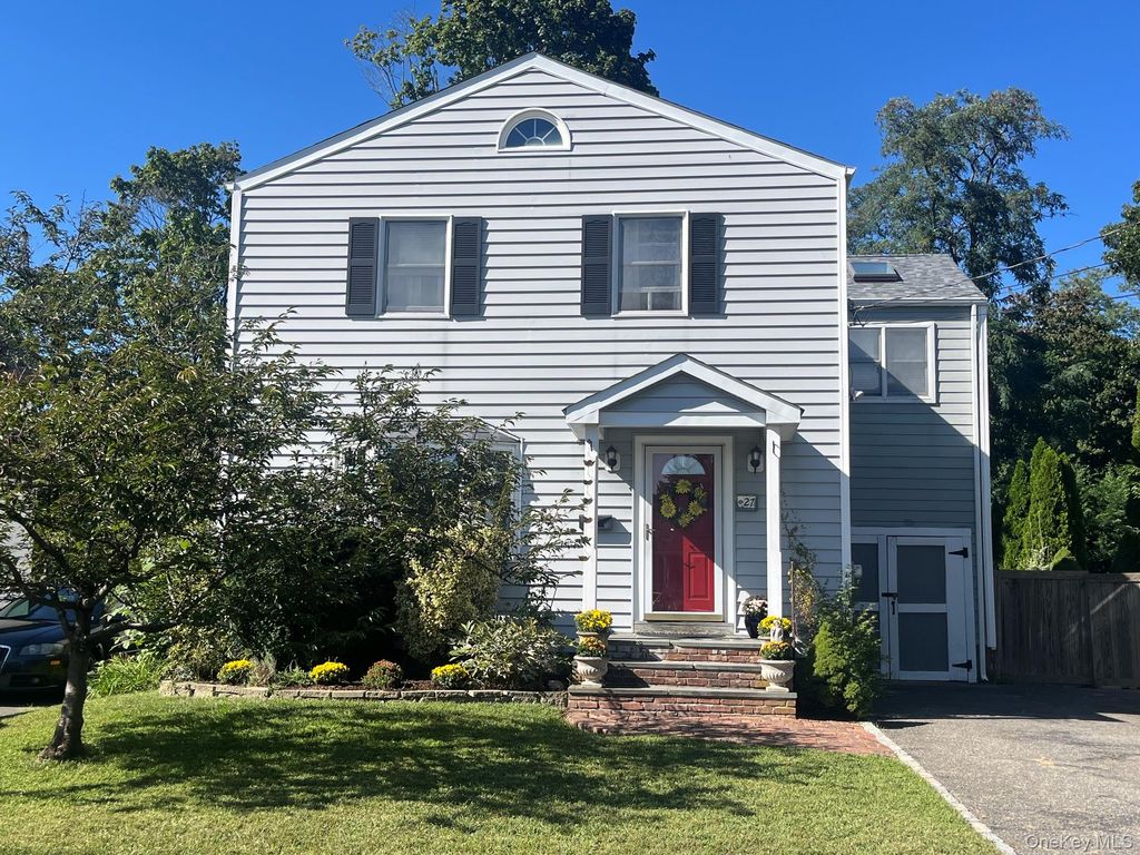 27 Rose Street, Islip, NY 11751 — photo 3