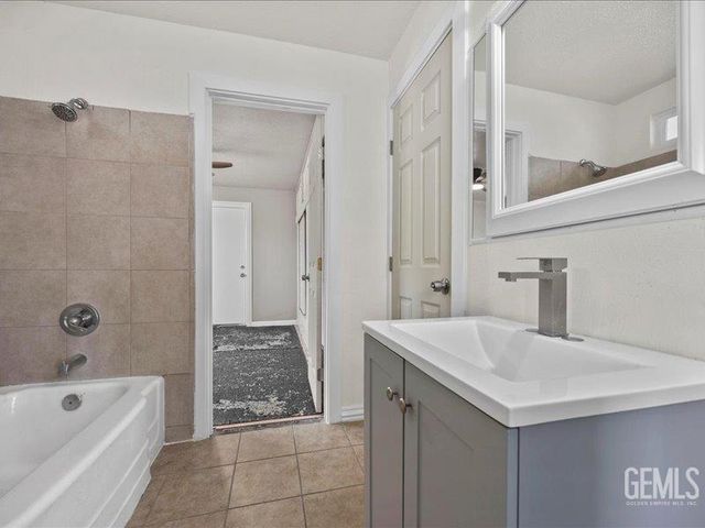 801 Fillmore Street, Taft, CA 93268