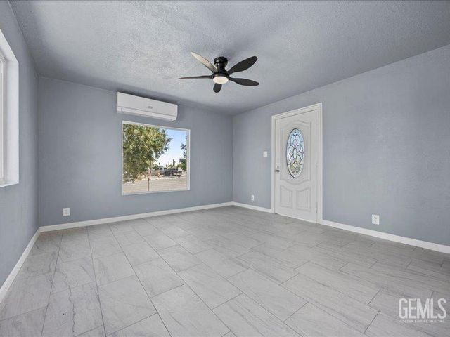 801 Fillmore Street, Taft, CA 93268