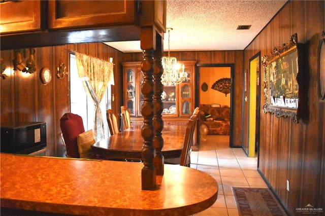 712 N Padre Avenue, Weslaco, TX 78596