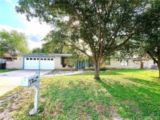 712 N Padre Avenue, Weslaco, TX 78596