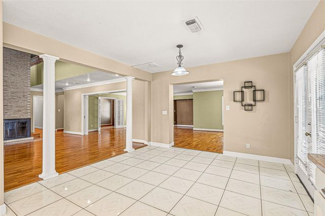 3449 N Parkwood Drive, Houston, TX 77021