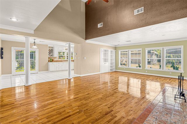 3449 N Parkwood Drive, Houston, TX 77021