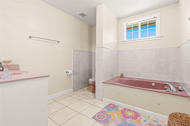 3449 N Parkwood Drive, Houston, TX 77021