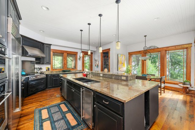 8828 Willett LN, Bent Mountain, VA 24059