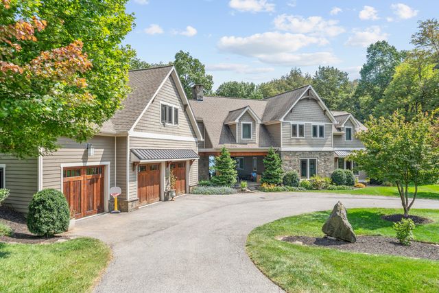 8828 Willett LN, Bent Mountain, VA 24059