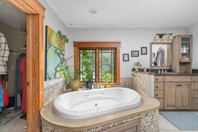 8828 Willett LN, Bent Mountain, VA 24059