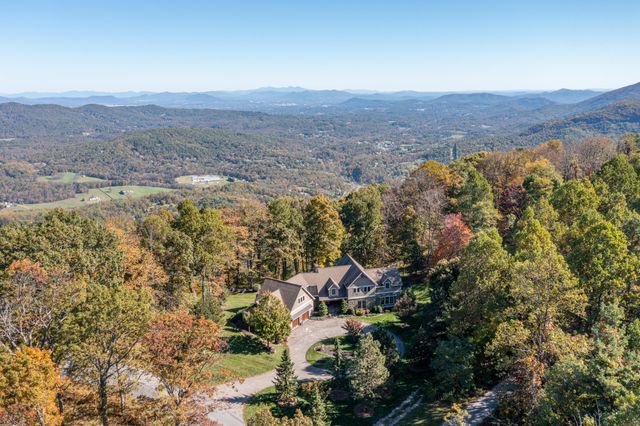 8828 Willett LN, Bent Mountain, VA 24059