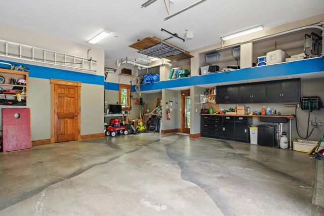 8828 Willett LN, Bent Mountain, VA 24059