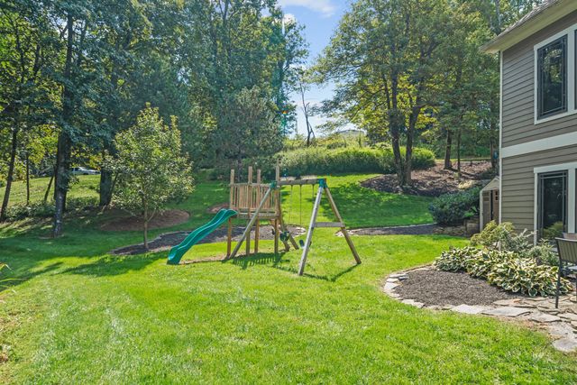 8828 Willett LN, Bent Mountain, VA 24059