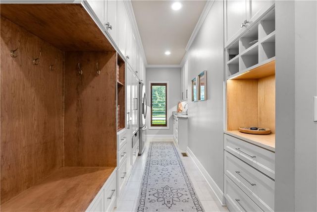 301 NW Rockhill Circle, Lee's Summit, MO 64081