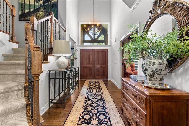 301 NW Rockhill Circle, Lee's Summit, MO 64081