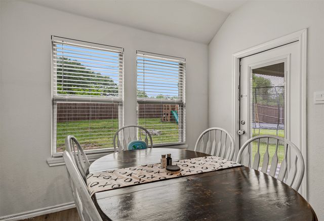 1818 Pecan Valley Drive, Kaufman, TX 75142