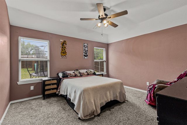 1818 Pecan Valley Drive, Kaufman, TX 75142