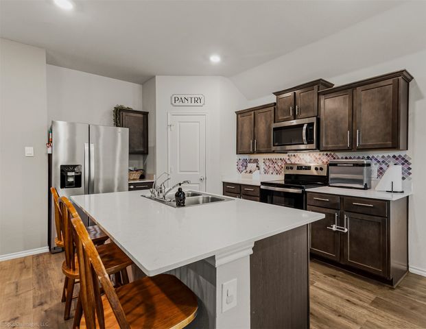 1818 Pecan Valley Drive, Kaufman, TX 75142