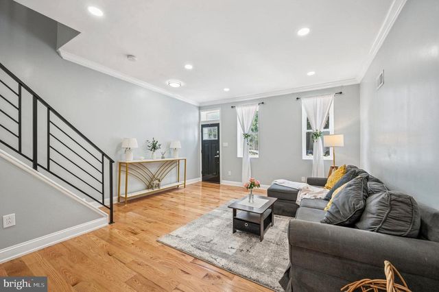 1317 S 19TH ST, Philadelphia, PA 19146