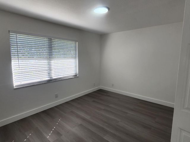 1617 N J Street, Lake Worth, FL 33460