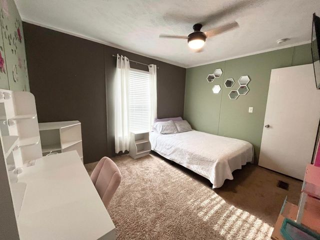10407 County Line Rd., Hemingway, SC 29554