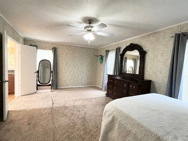 10407 County Line Rd., Hemingway, SC 29554