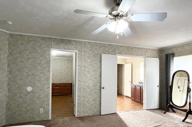 10407 County Line Rd., Hemingway, SC 29554