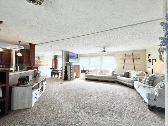 10407 County Line Rd., Hemingway, SC 29554