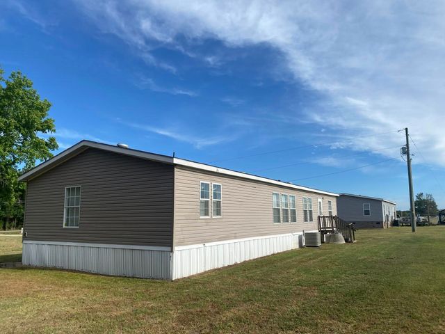 10407 County Line Rd., Hemingway, SC 29554