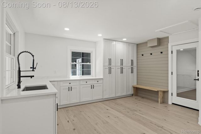 5671 Shadow Lane, Bloomfield Hills, MI 48302