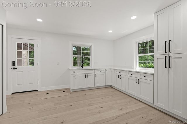 5671 Shadow Lane, Bloomfield Hills, MI 48302