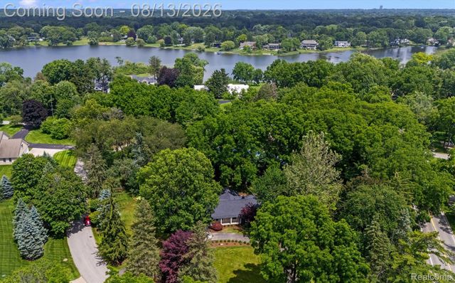5671 Shadow Lane, Bloomfield Hills, MI 48302