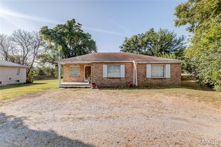 836 Lincoln Highway, Fairview Heights, IL 62208
